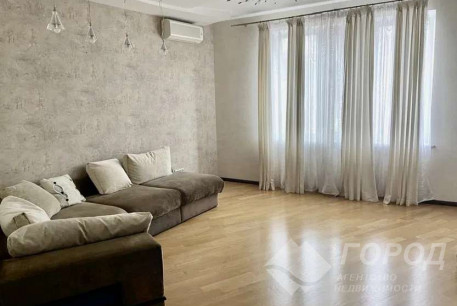Продам 3-х кімнатну квартиру в новобудові, Центр, Код: 806900/2