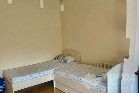 Продам 3-х кімнатну квартиру в новобудові, Центр, Код: 806900/2