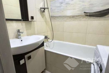 Продам 3-х кімнатну квартиру, Рогань, Роганский ж/м, Код: 806917/1