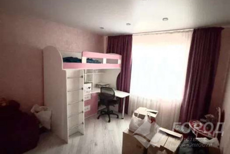 Продам 3-х кімнатну квартиру, Рогань, Роганский ж/м, Код: 806917/1