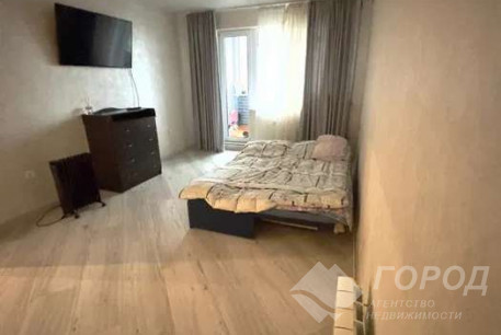 Продам 3-х кімнатну квартиру, Рогань, Роганский ж/м, Код: 806917/1