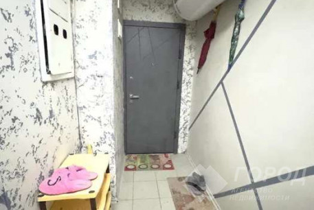 Продам 3-х кімнатну квартиру, Рогань, Роганский ж/м, Код: 806917/1