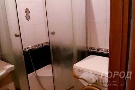 Продам 2-х кімнатну квартиру, Центр, Код: 806947/1