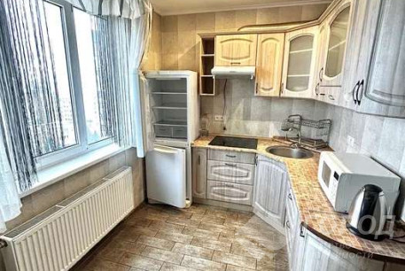 Продам 2-х кімнатну квартиру, Гагарина проспект, Защитников Украины метро (Площадь Восстания), Код: 807038/1