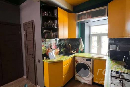 Продам 2-х кімнатну квартиру, Центр, Ярослава Мудрого пл., Код: 807118/2