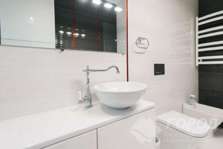 Сдам 2-х кімнатну квартиру, Центр, Университет метро, Код: 807152/1