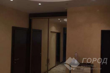 Сдам 2-х кімнатну квартиру в новобудові, Центр, Код: 807153/2