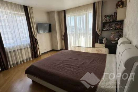Продам 4-х кімнатну квартиру в новобудові, Сосновая Горка, Научная метро, Код: 807362/1