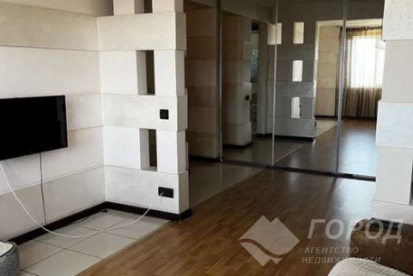 Продам 3-х кімнатну квартиру, ХТЗ, Код: 807382/1