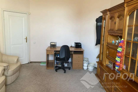 Продам 4-х кімнатну квартиру, Центр, Исторический Музей метро, Код: 807409/1
