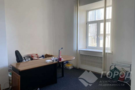 Продам 4-х кімнатну квартиру, Центр, Исторический Музей метро, Код: 807409/1