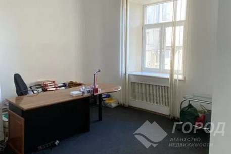 Продам 4-х кімнатну квартиру, Центр, Исторический Музей метро, Код: 807409/1