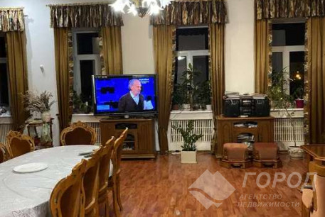 Продам 4-х кімнатну квартиру, Центр, Исторический Музей метро, Код: 807409/1
