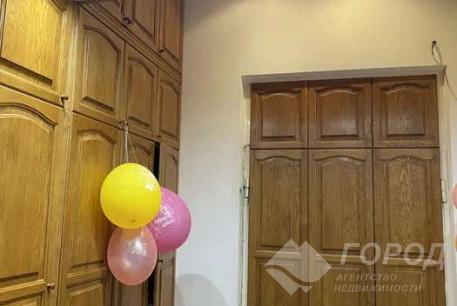 Продам 4-х кімнатну квартиру, Центр, Исторический Музей метро, Код: 807409/1