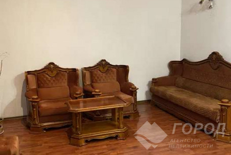Продам 4-х кімнатну квартиру, Центр, Исторический Музей метро, Код: 807409/1