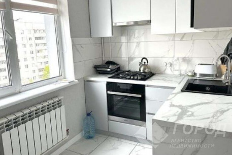 Продам 3-х кімнатну квартиру, Рогань, Горизонт, Код: 807410/1