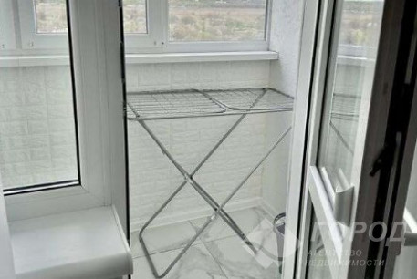 Продам 3-х кімнатну квартиру, Рогань, Горизонт, Код: 807410/1