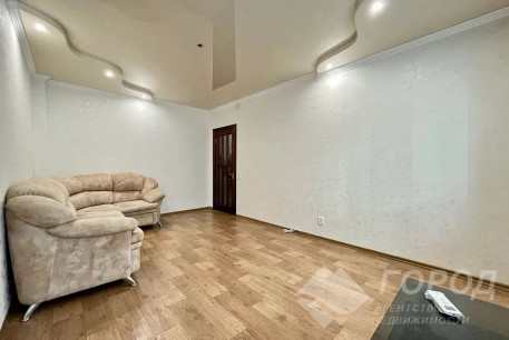 Продам 3-х кімнатну квартиру, Салтовка, Медкомплекс, Код: 807417/1