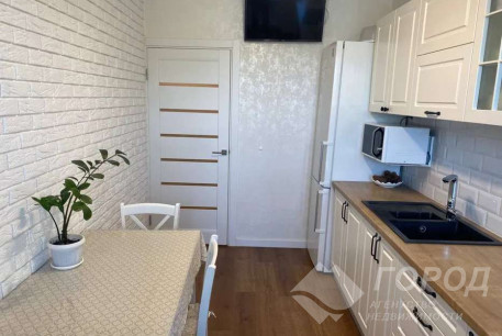 Продам 3-х кімнатну квартиру в новобудові, ХТЗ, ХТЗ метро, Код: 807423/1