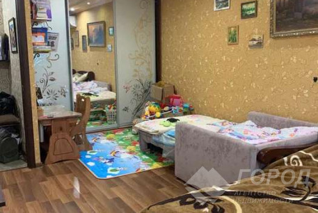 Продам 1-кімнатну квартиру, Рогань, Код: 807497/1