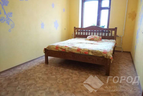 Продам 4-х кімнатну квартиру, Новые дома, Маршала Жукова метро (Дворец спорта), Код: 807528/1