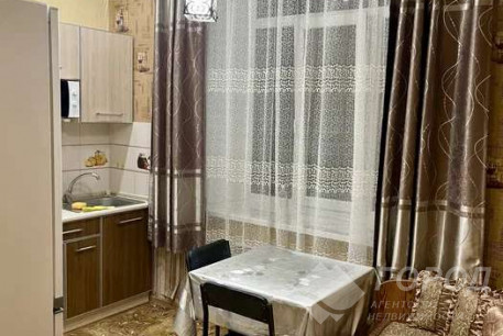 Продам 1-кімнатну квартиру, Гагарина проспект, Защитников Украины метро (Площадь Восстания), Код: 807699/1