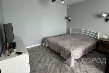 Продам 1-кімнатну квартиру, Гагарина проспект, Защитников Украины метро (Площадь Восстания), Код: 807734/1