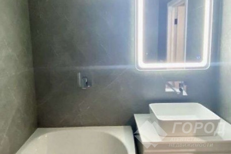 Продам 2-х кімнатну квартиру в новобудові, ХТЗ, ХТЗ метро, Код: 807834/1