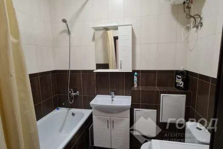 Сдам 1-кімнатну квартиру в новобудові, Сосновая Горка, Павловка, Код: 807855/1