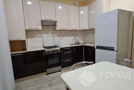 Продам 1-кімнатну квартиру, Центр, Код: 807855/4