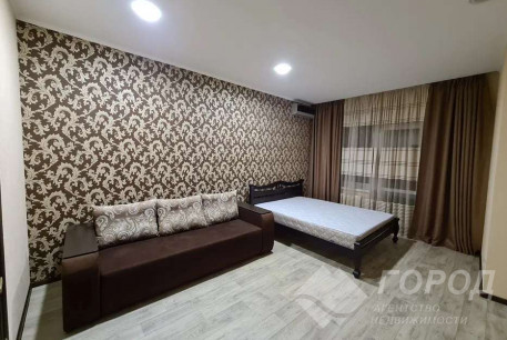 Продам 1-кімнатну квартиру, Центр, Код: 807855/4