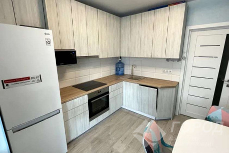 Продам 1-кімнатну квартиру в новобудові, ХТЗ, ХТЗ метро, Код: 807959/1