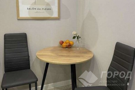 Продам 2-х кімнатну квартиру, Гагарина проспект, Проспект Гагарина метро, Код: 807988/1