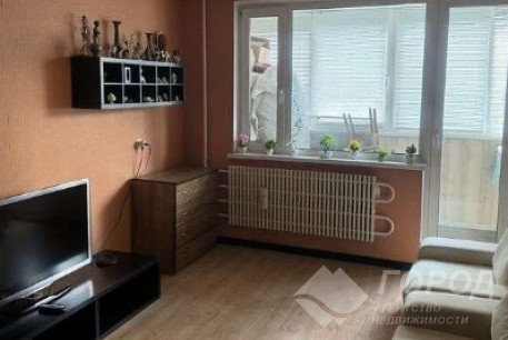 Продам 3-х кімнатну квартиру, Рогань, Роганский ж/м, Код: 808074/1