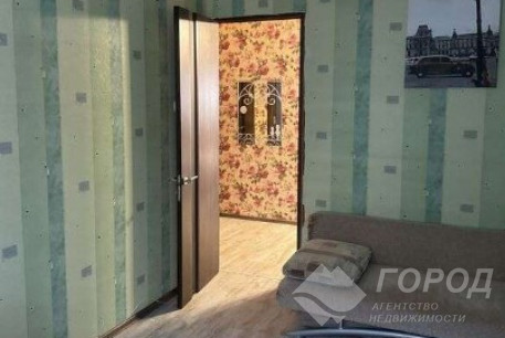 Продам 3-х кімнатну квартиру, Рогань, Роганский ж/м, Код: 808074/1