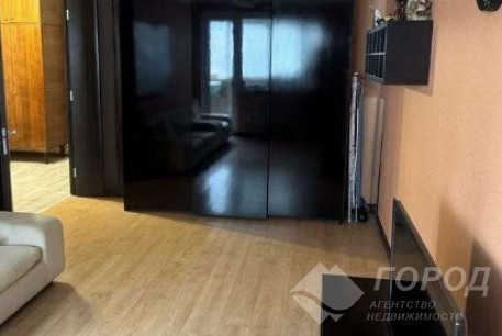 Продам 3-х кімнатну квартиру, Рогань, Роганский ж/м, Код: 808074/1