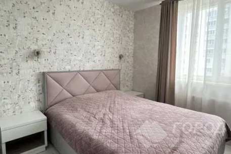 Продам 2-х кімнатну квартиру, Гагарина проспект, Проспект Гагарина метро, Код: 808094/1