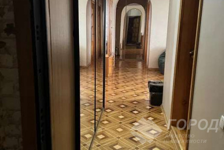 Продам 4-х кімнатну квартиру, Сосновая Горка, Научная метро, Код: 808133/1