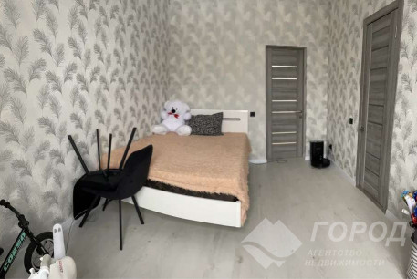 Продам 3-х кімнатну квартиру, Гагарина проспект, Проспект Гагарина метро, Код: 808135/1