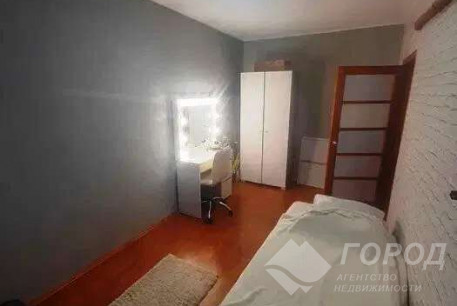 Продам 4-х кімнатну квартиру, Салтовский, Завод им. Малышева метро, Код: 808152/1