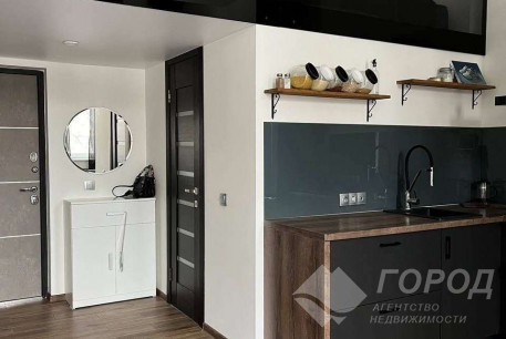 Продам 1-кімнатну квартиру, ХТЗ, ХТЗ метро, Код: 808185/1