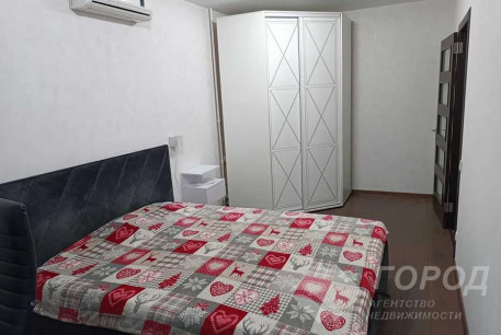Продам 3-х кімнатну квартиру, Журавлевка, Киевская метро, Код: 808244/2
