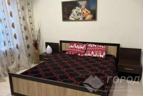 Сдам 2-х кімнатну квартиру, Центр, Ярослава Мудрого пл., Код: 808247/2