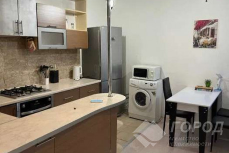 Сдам 2-х кімнатну квартиру, Центр, Ярослава Мудрого пл., Код: 808247/2