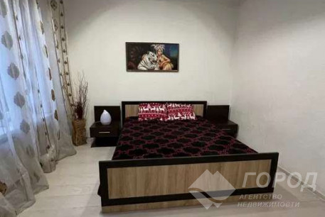 Сдам 2-х кімнатну квартиру, Центр, Ярослава Мудрого пл., Код: 808247/2