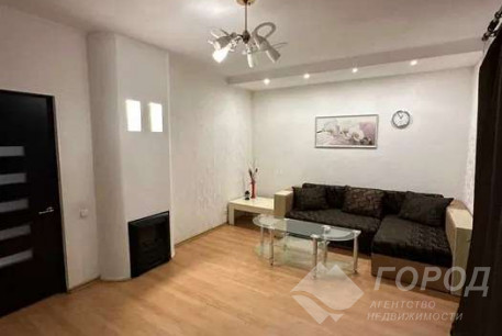 Сдам 2-х кімнатну квартиру, Центр, Ярослава Мудрого пл., Код: 808247/2