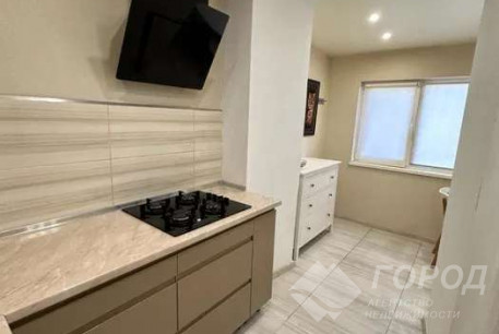 Продам 2-х кімнатну квартиру, Сосновая Горка, Научная метро, Код: 808262/1