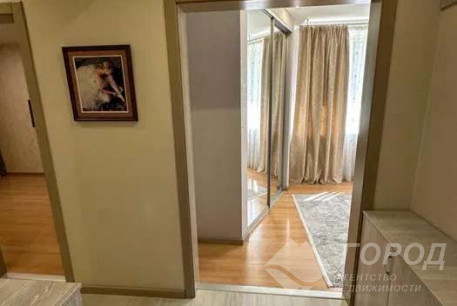 Продам 2-х кімнатну квартиру, Сосновая Горка, Научная метро, Код: 808262/1