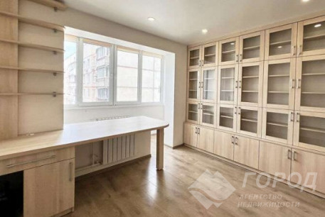 Продам 4-х кімнатну квартиру, Салтовка, Код: 808285/2