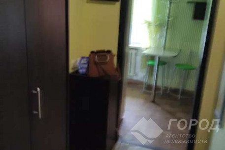 Сдам гостинку, Новые дома, Коммунальный рынок, Код: 808441/1